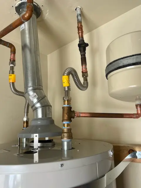 Water heater installation and plumbing repair in Hunters Green
